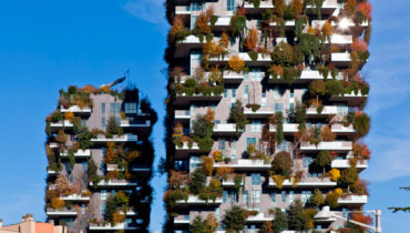 Двери Oikos в жилом комплексе “Вертикальный лес”, Милан