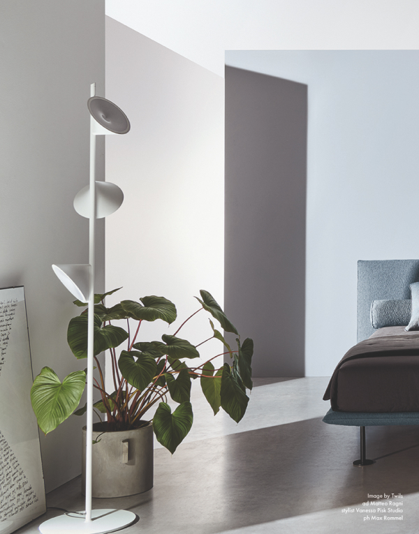 Напольный светильник Orchid от бренда Axolight